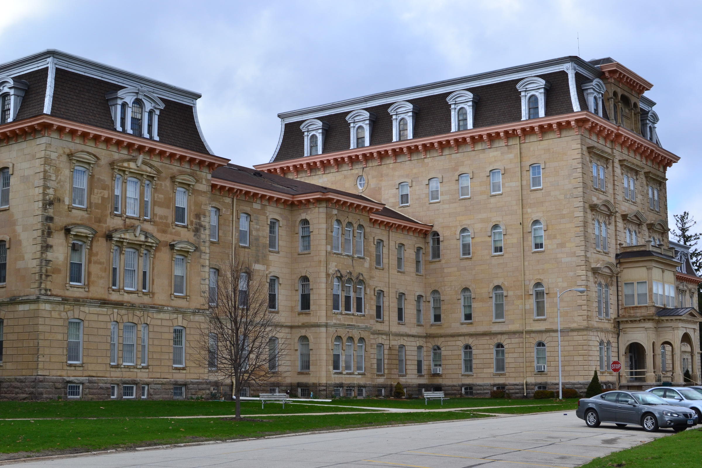What Mental Health Institutes Closures Mean for Southern Iowa | Iowa