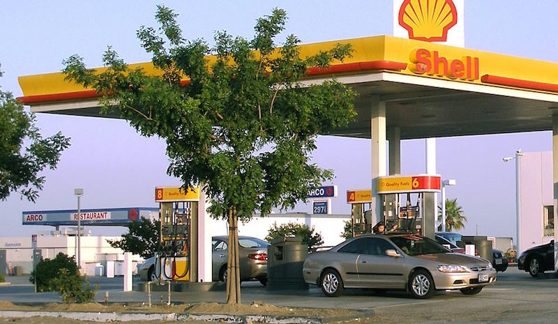 Shell Oil Royal Dutch Shell gas station near the interchange of | Donate Car Bay Area