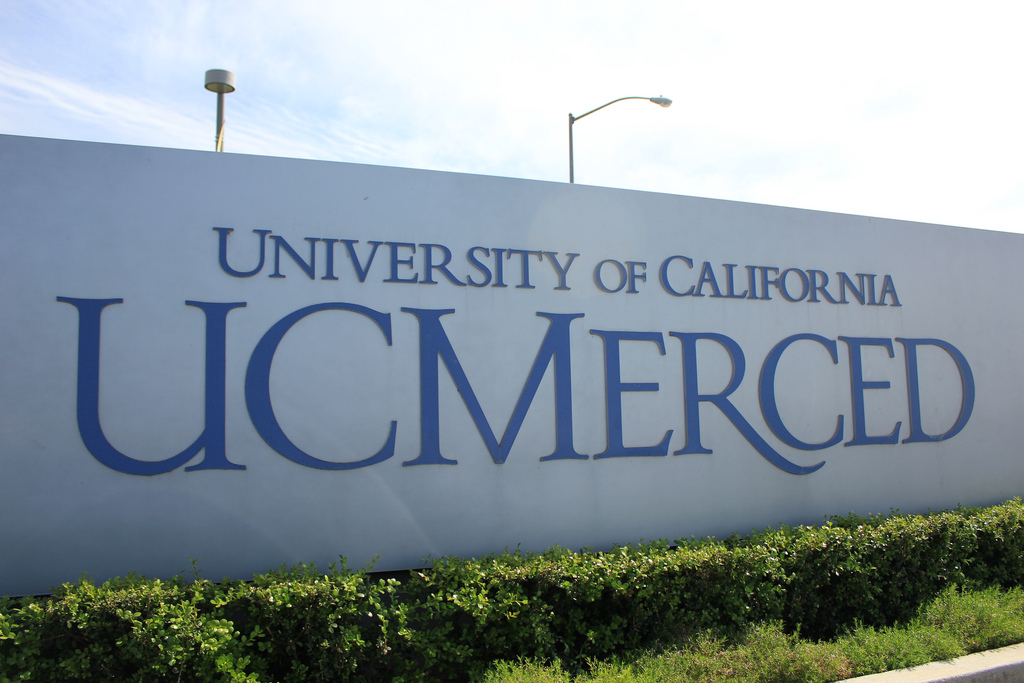 UC Merced sign