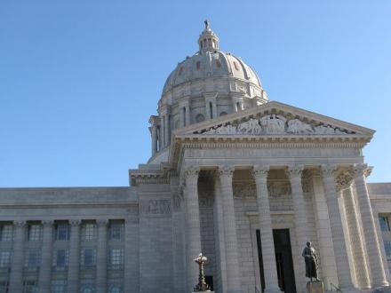 Mo. lawmakers pass limits on late-term abortions | St. Louis Public Radio