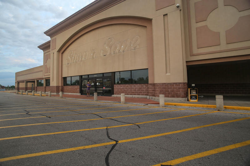 Schnucks purchases 19 Shop &#39;n Save stores in St. Louis region | St. Louis Public Radio
