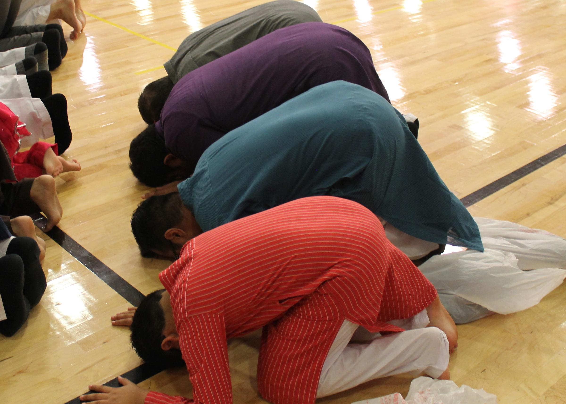 Reflections on Ramadan: St. Louis Muslims celebrate, break the fast on Eid holiday | St. Louis ...