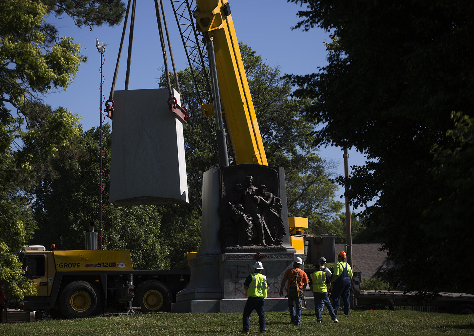 St. Louis&#39; Confederate Memorial to come down after city, Civil War Museum settle lawsuit | St ...