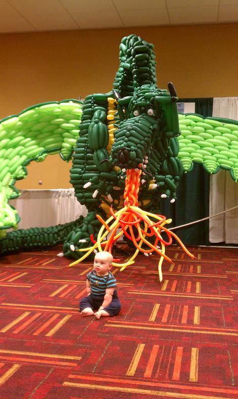 Michigan's Balloon Sculptor will try to blow away world record