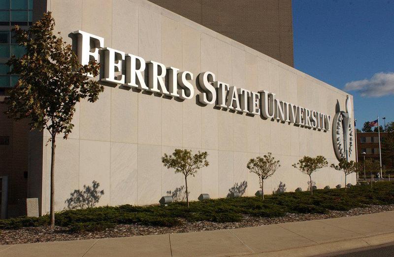 Ferris State faculty begin strike on first day of classes | Michigan Radio
