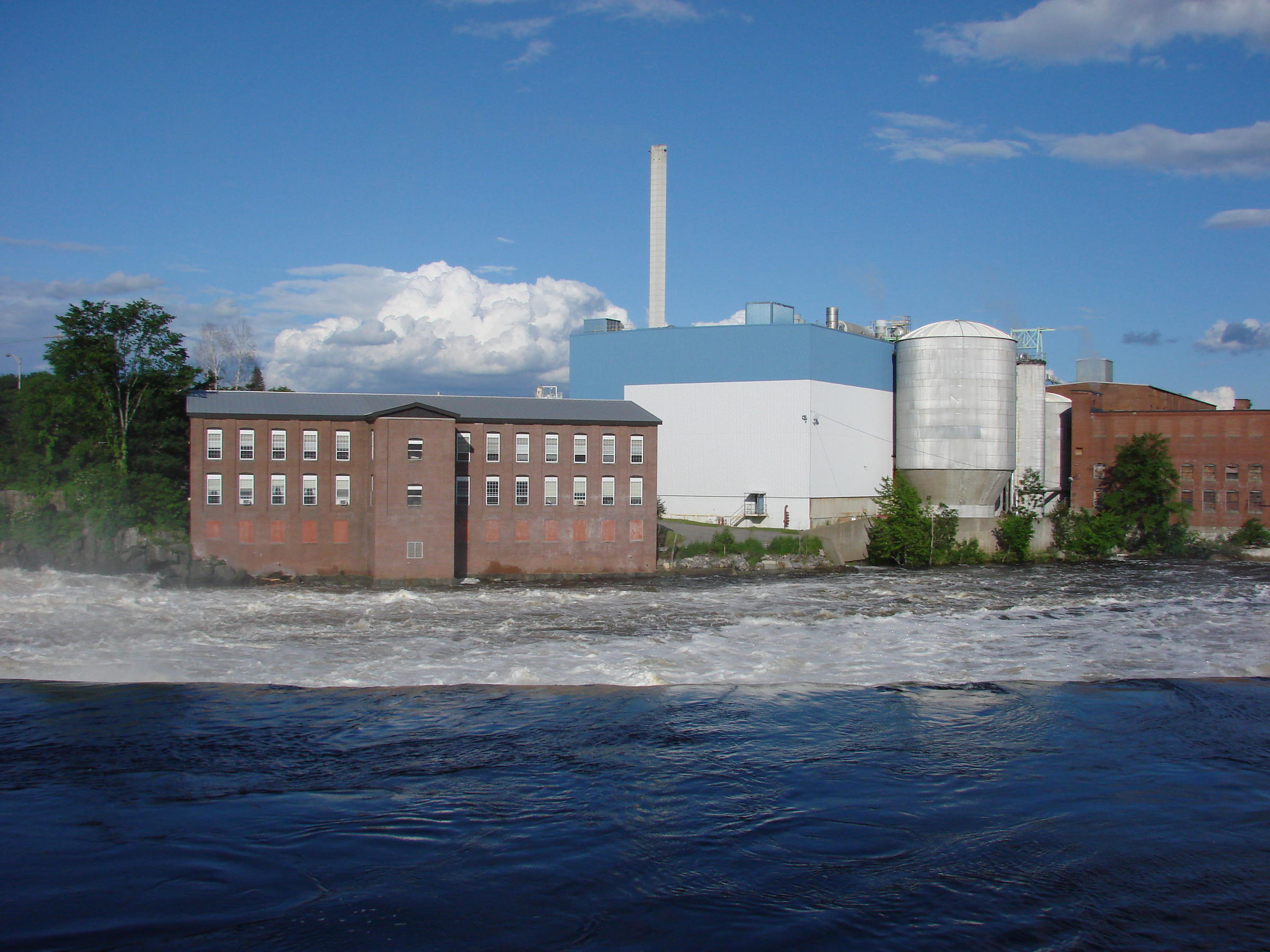 Equipment From Shuttered Madison Paper Mill To Go Auction Maine Public.
