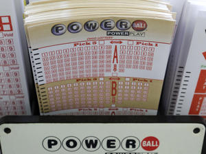 Powerball Pot At <strong>Record</strong> $800 Milli<strong>On</strong> — And Growing