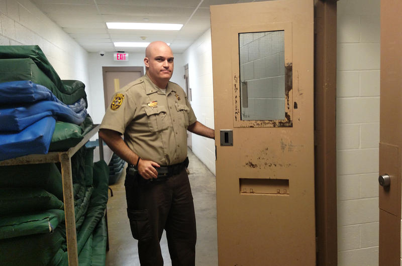 County Jails Struggle To Treat Mentally Ill Inmates NPR Illinois