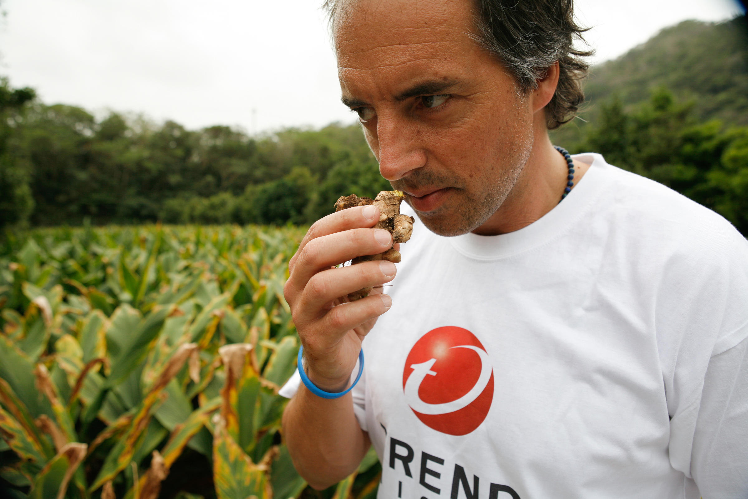 Author and National Geographic explorer Dan Buettner sniffs ginger's ...