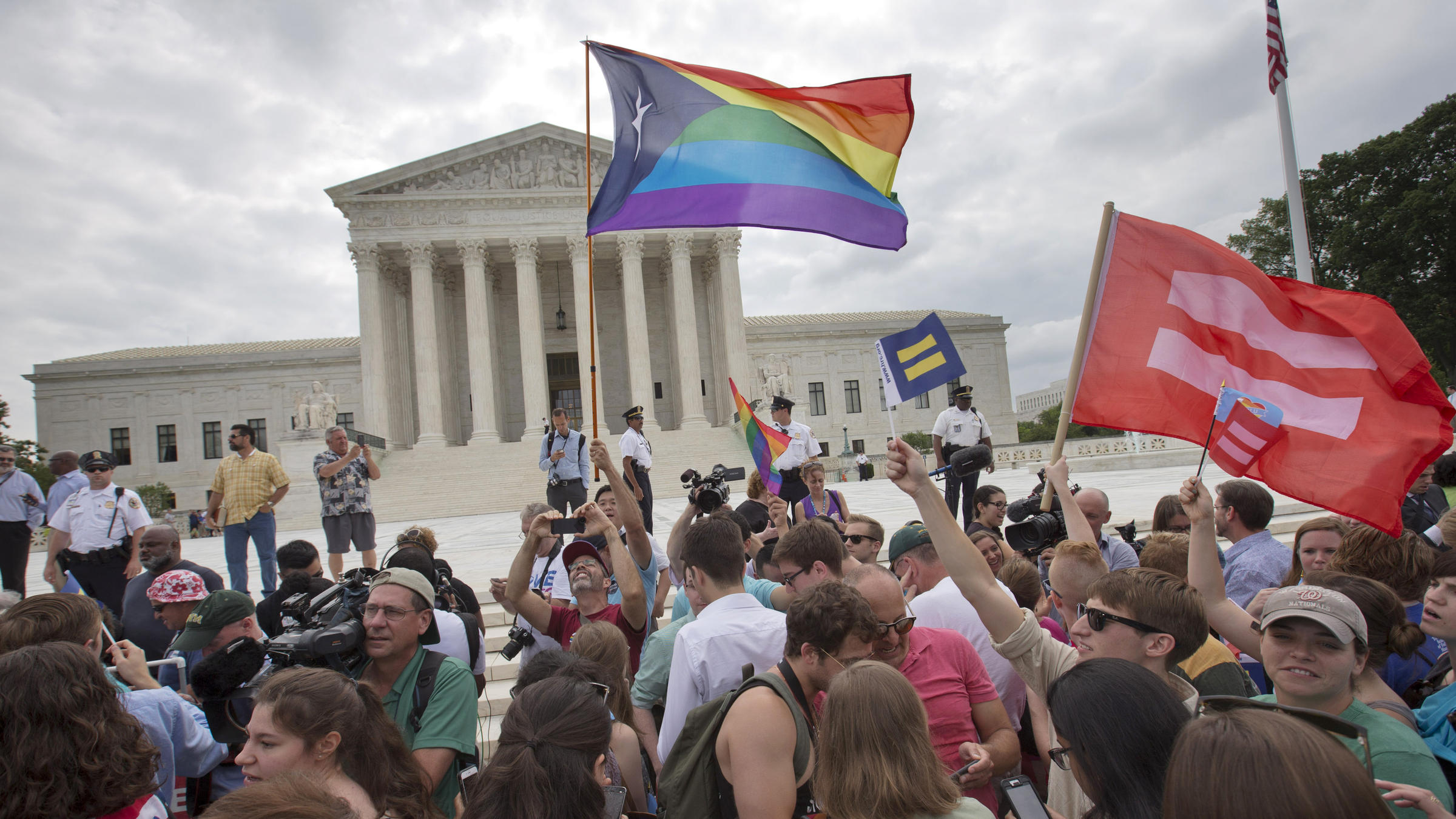 Supreme Court S Decision On Same Sex Marriage Expected To Boost Health Coverage Wjct News