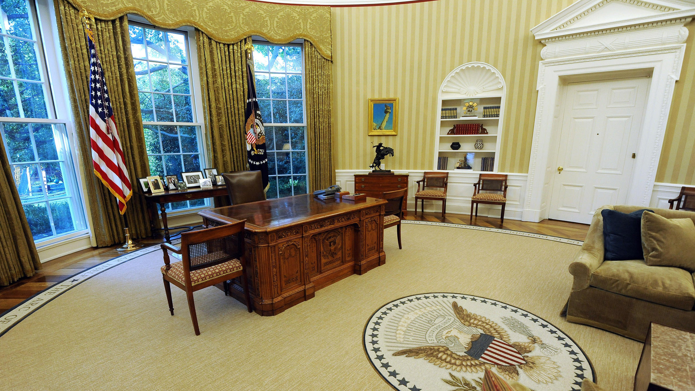white house oval office zoom background