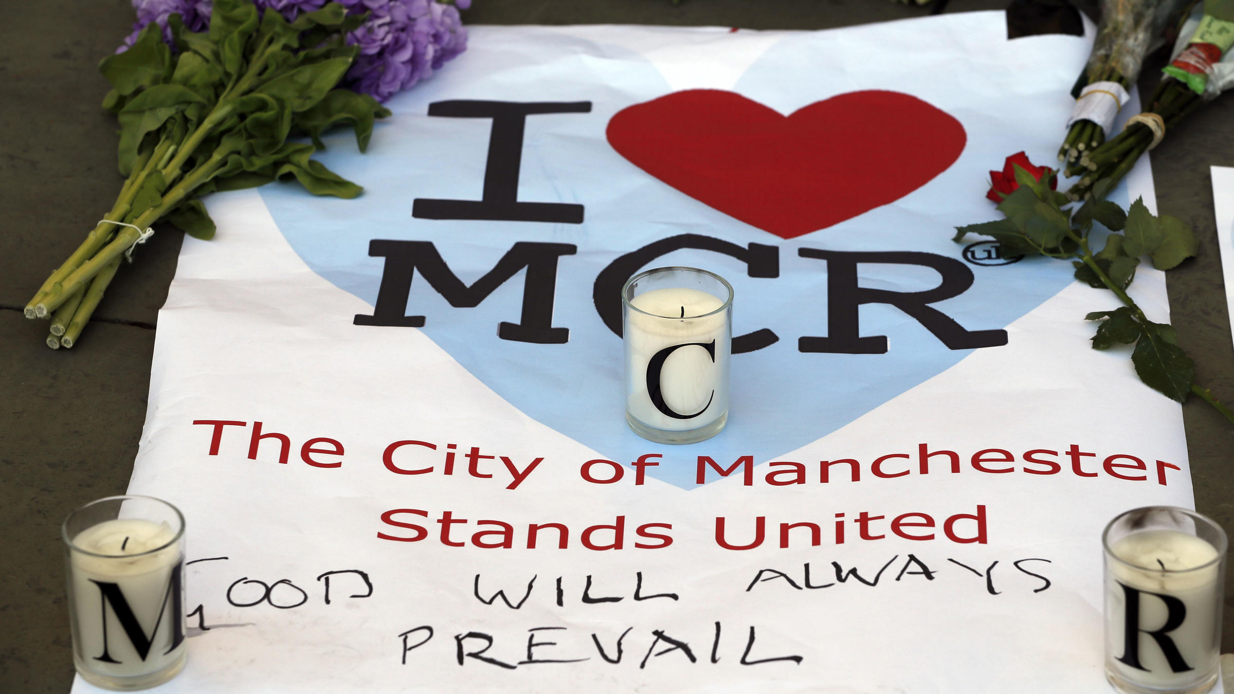 Manchester terror: Terrorist's identity revealed by ONE key thing