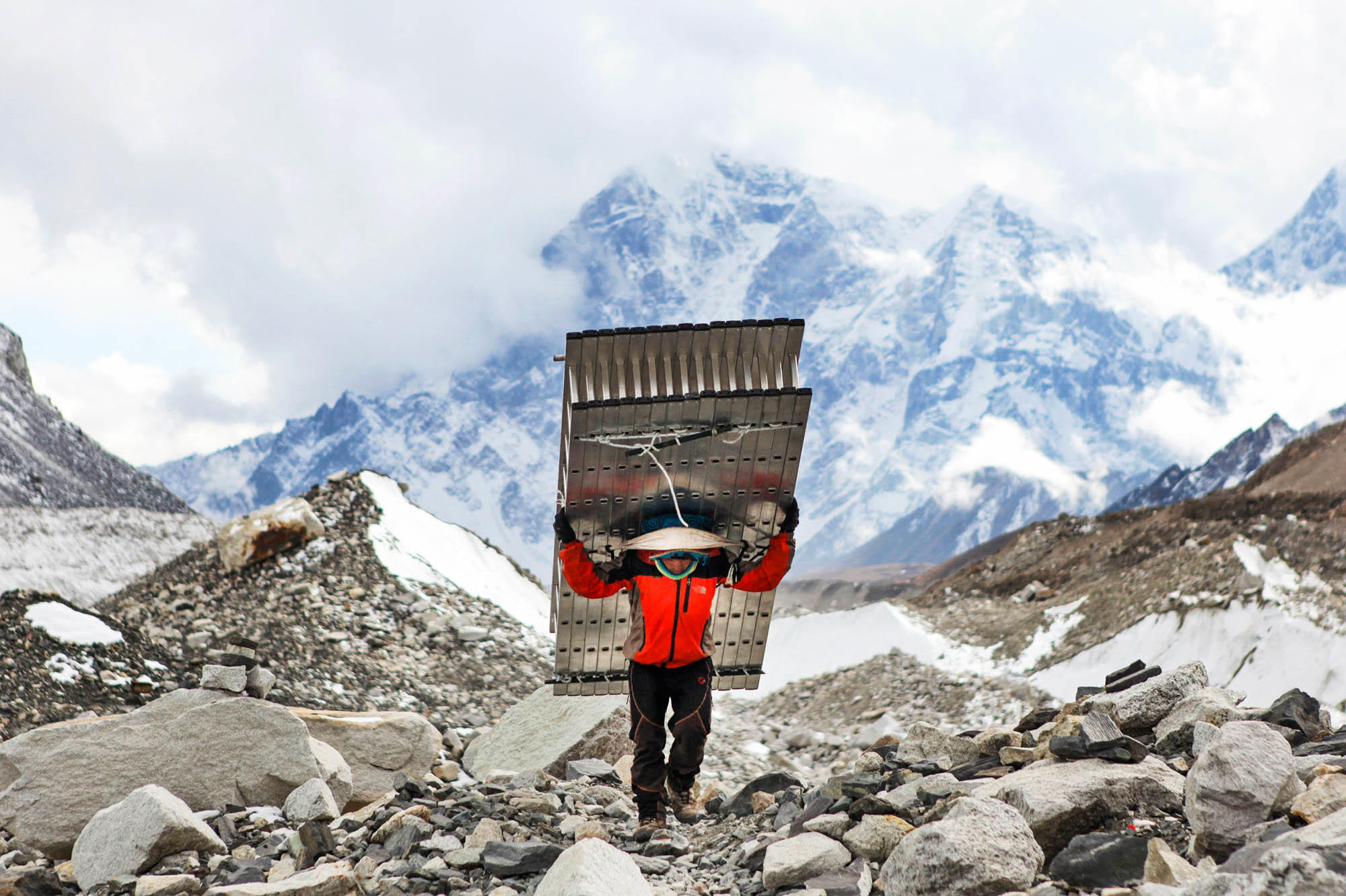 the-science-behind-the-super-abilities-of-sherpas-knkx