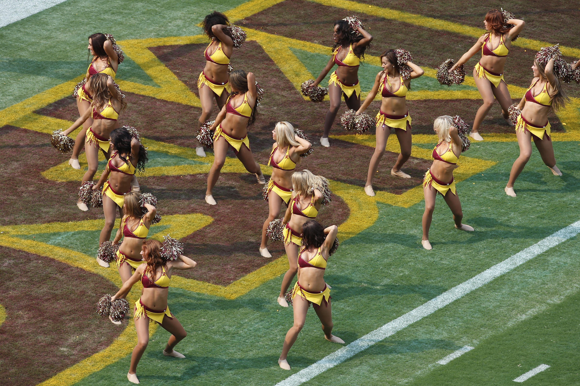 Washingtons Nfl Cheerleaders Say They Had To Pose Topless As Vips