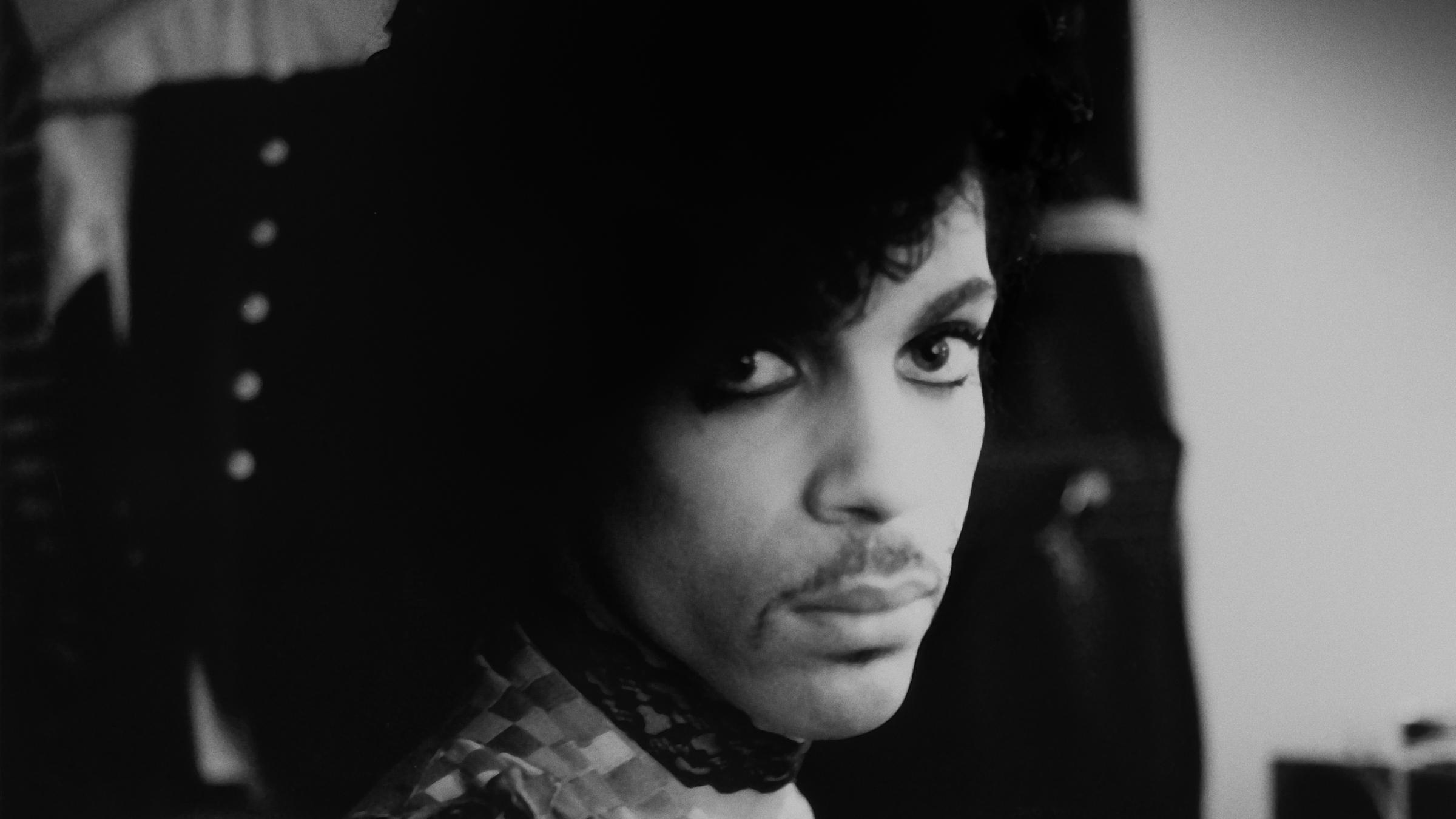 Prince With Just A Piano And A Sniffle Interprets Mary Dont You