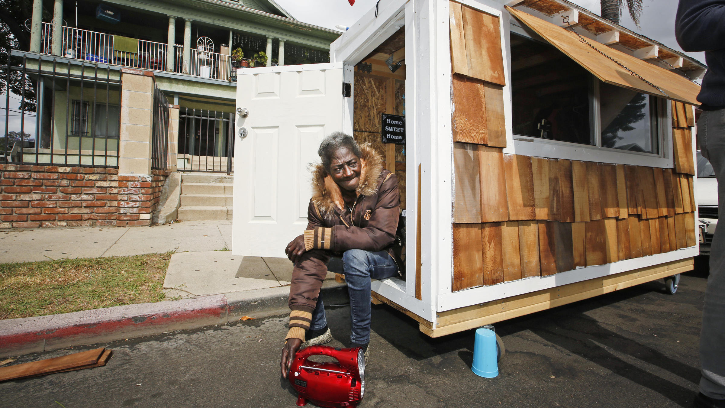 LA Officials Bring The Hammer Down On Tiny Houses For Homeless | KNKX