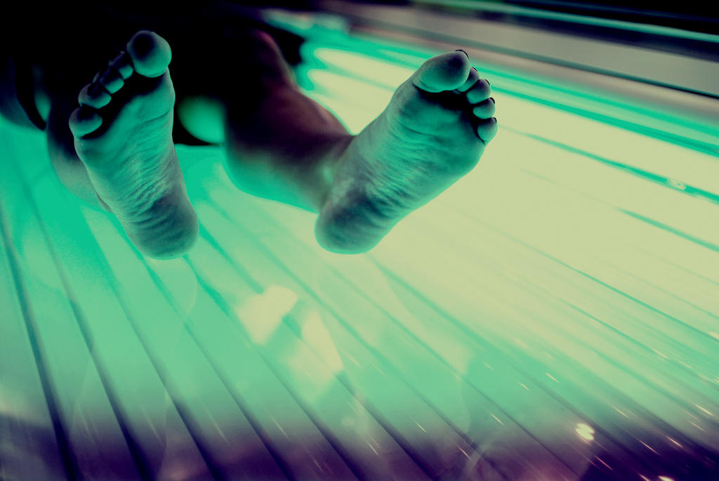 The Dangers of Tanning Beds - familydoctor.org
