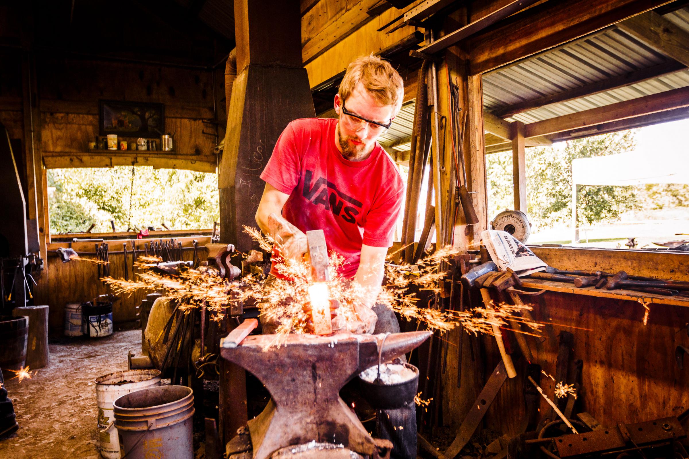 Central Illinois Blacksmiths Forge A Return Of Iron Age.