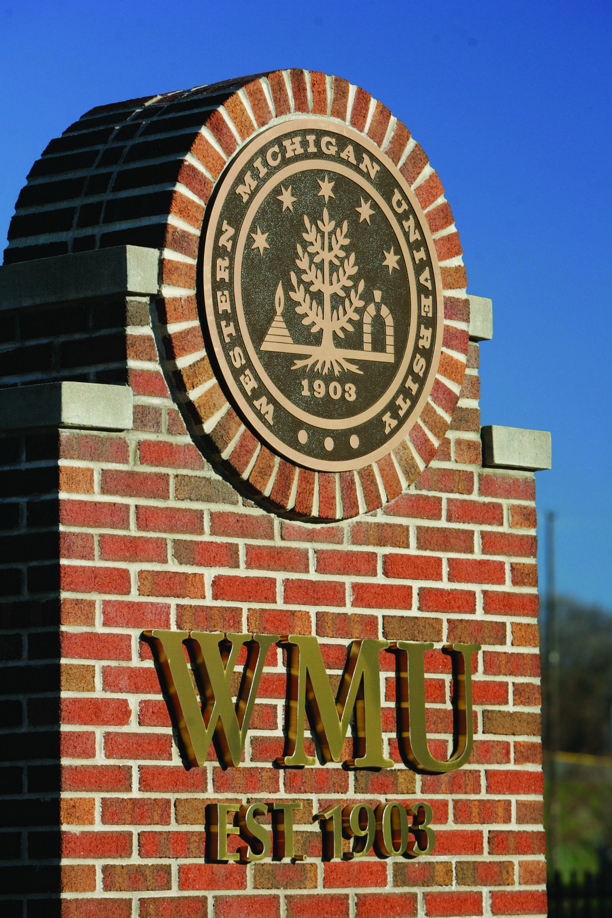 WMU Cuts NonResident Tuition WMUK