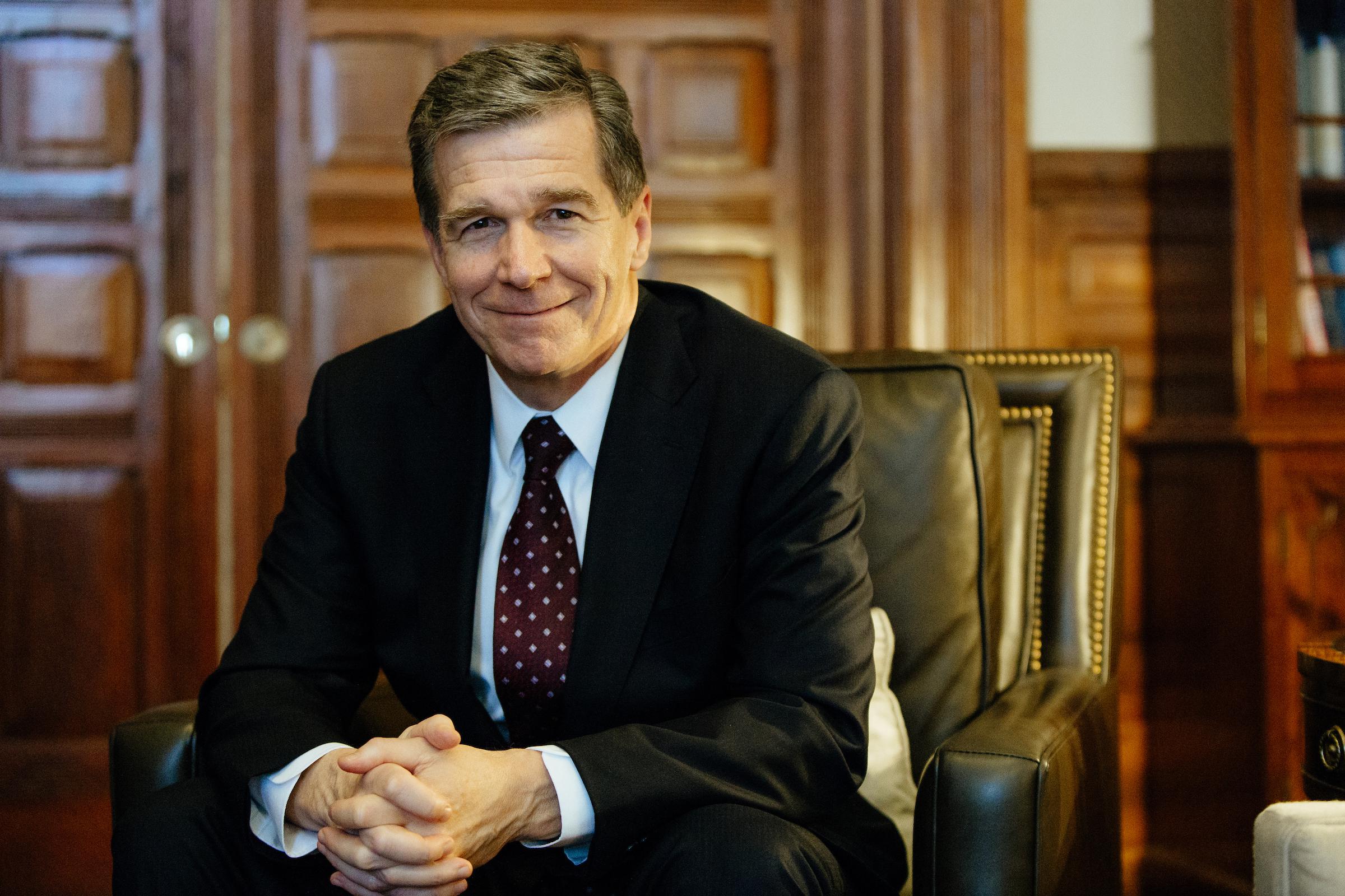 q-a-with-nc-gov-cooper-on-the-opioid-crisis-wunc