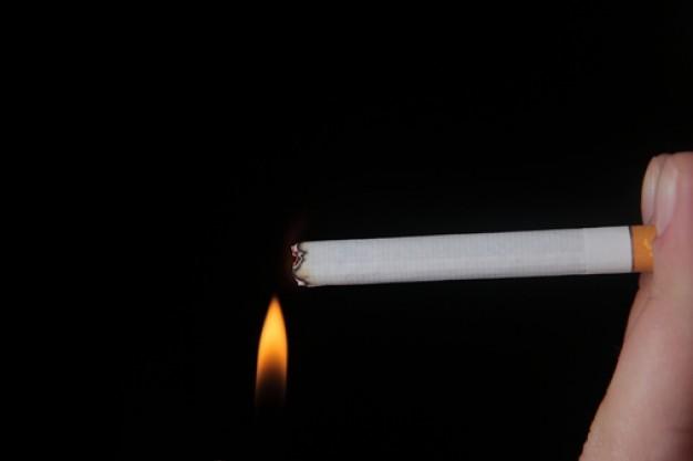 One In Ten Cancer Survivors Still Smoking Years Later Wxxi News 