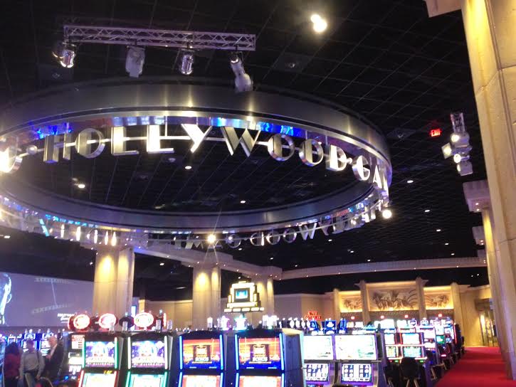 hollywood gaming casino austintown hours