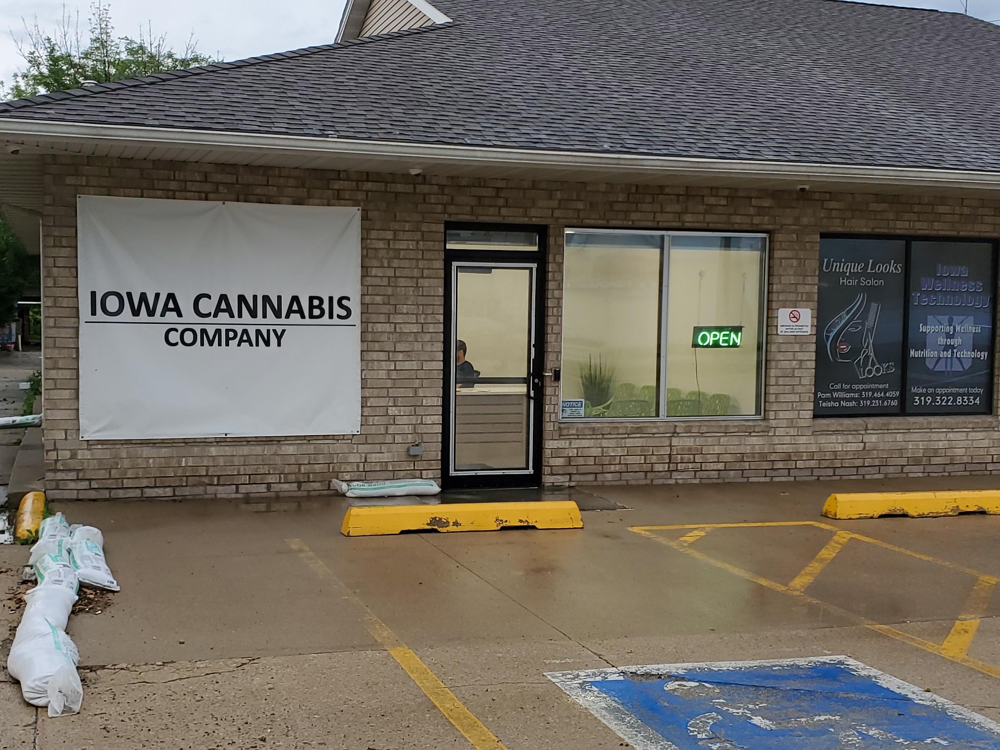 Two Iowa Medical Cannabis Dispensaries Remain Closed | Iowa Public Radio