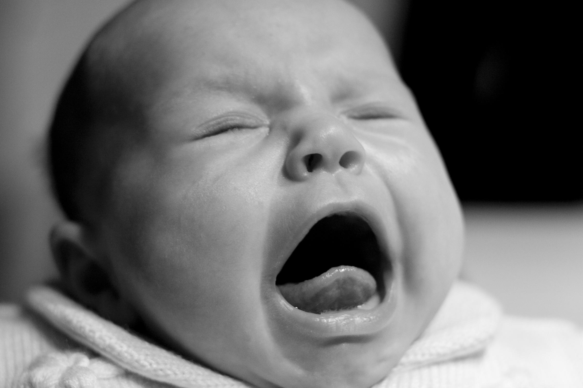 Звук громкого плача. A Baby's Cry. Pitched down Baby Cry.