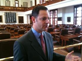 State Representative Rafael Anchia (D-Dallas) is taking steps to force a discussion on climate change at the Texas Legislature.