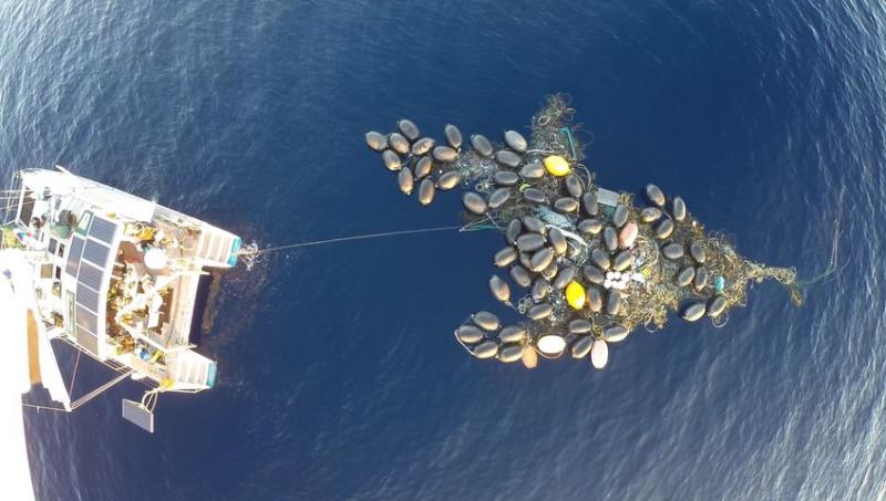 Researchers Find Floating Island of Trash in the Pacific | Hawaii ...