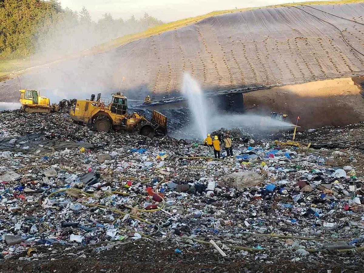 Officials Respond To Short Mountain Landfill Fires Over Weekend KLCC