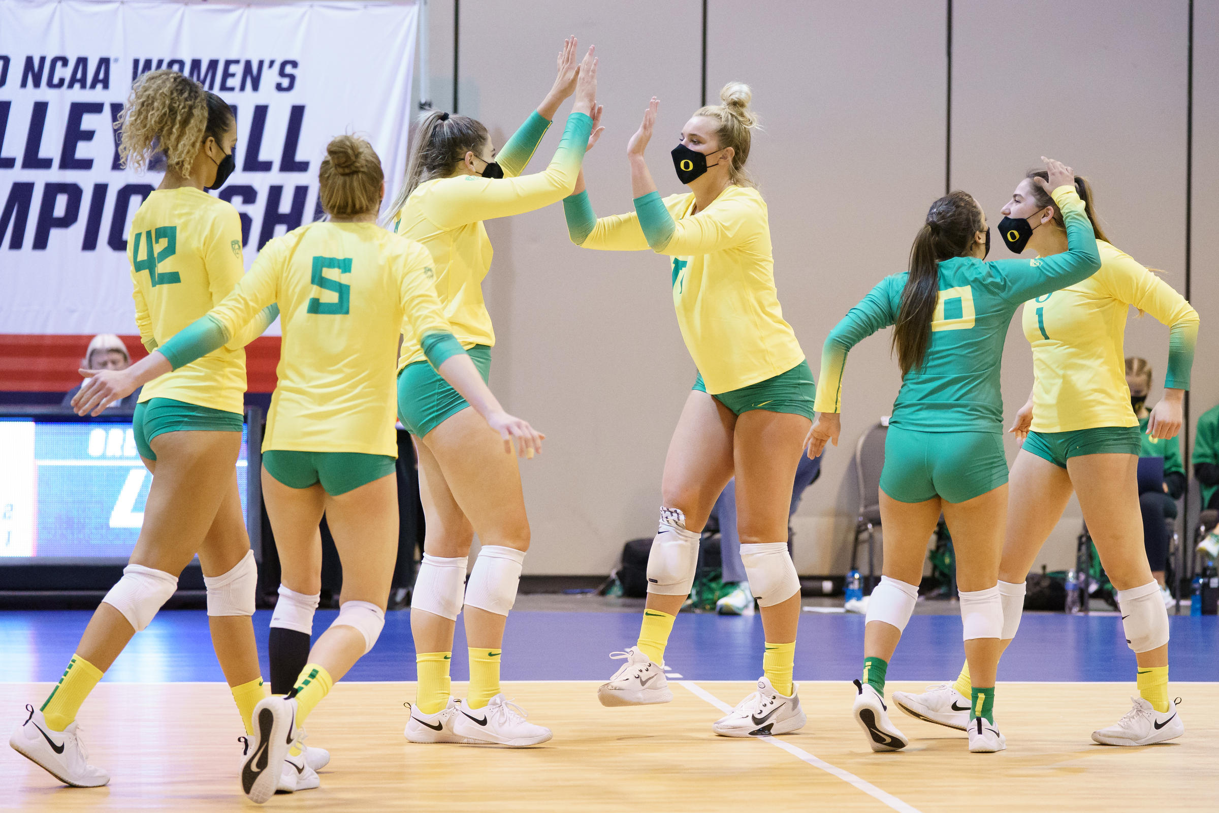 Oregon Volleyball In NCAA Tournament's Sweet 16 KLCC