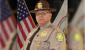 officer navajo nation police covid lee died michael flags fly half staff department honor who knau dies
