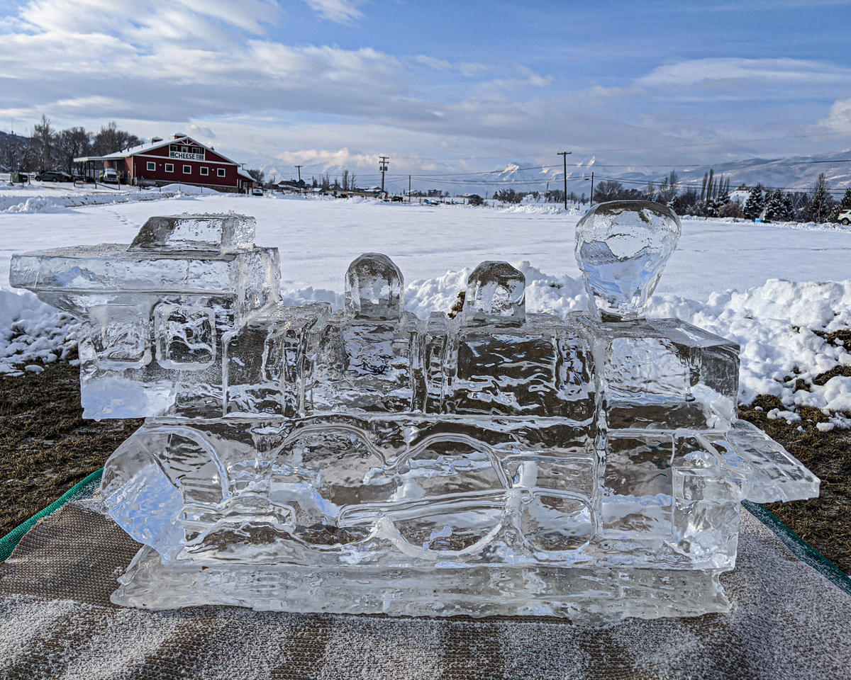 Ice Sculptures Return to Midway This Weekend KPCW