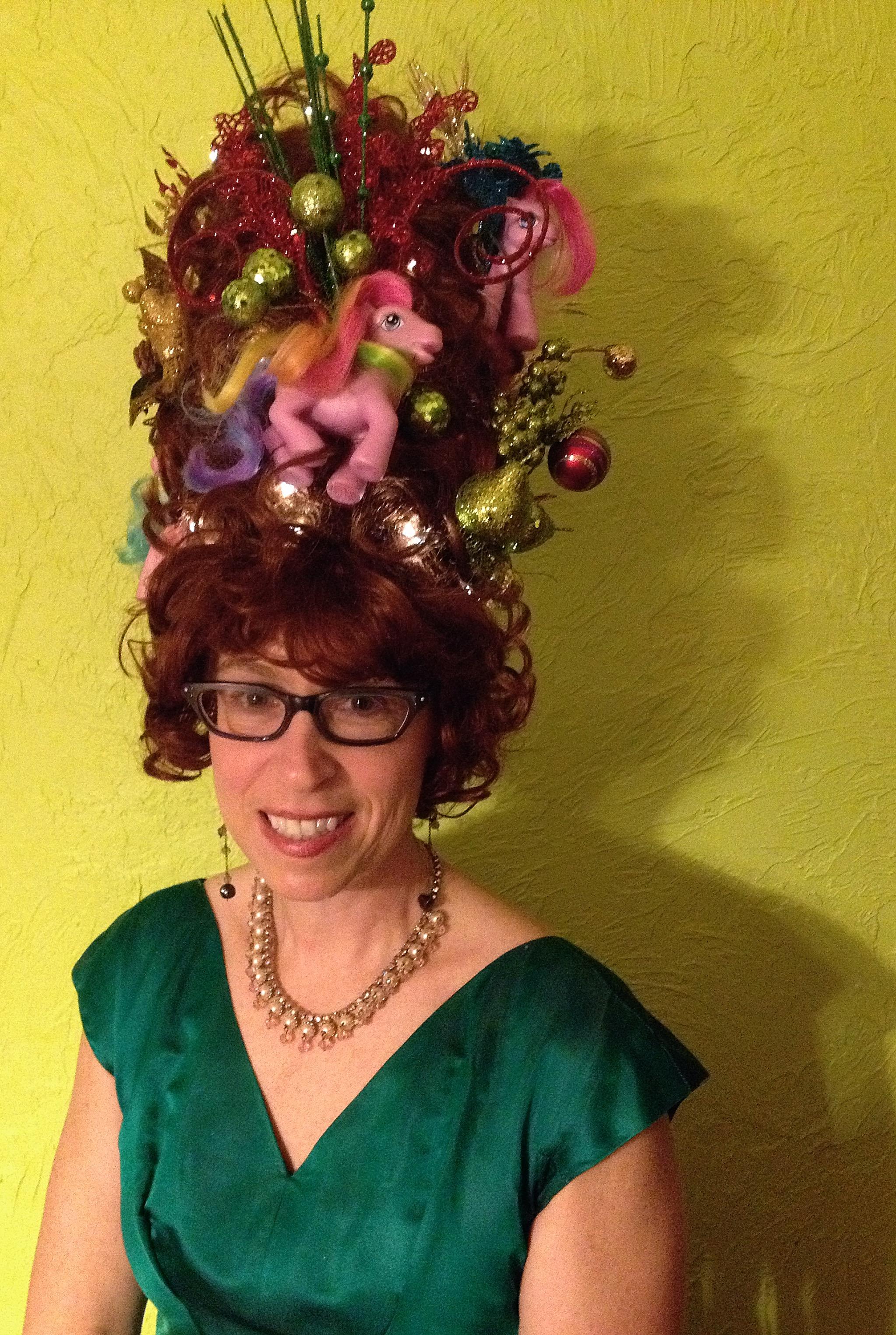 Meet Seattle's Beaconettes Who Don Lighted Beehive Wigs While Singing A Cappella | KNKX