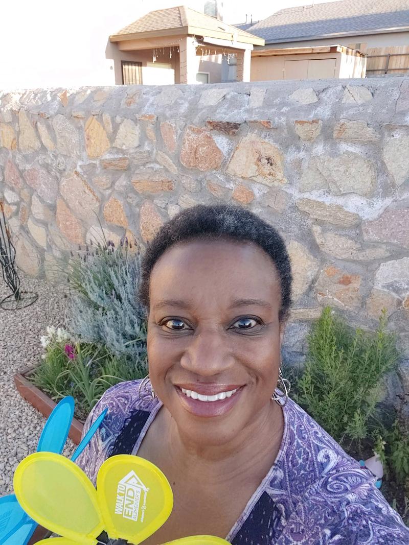 Las Cruces woman uses technology to visit seniors at facility, host