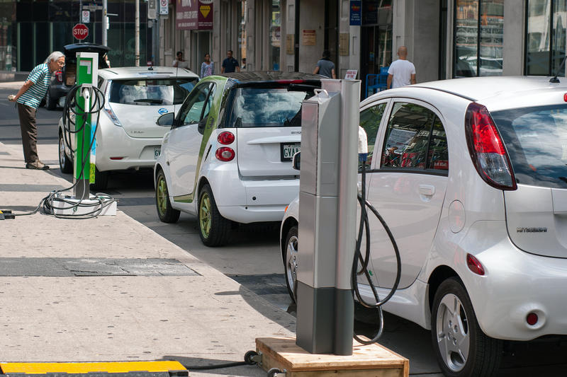 Western Govenors Agree On Electric Car Charging Stations, NM Quiet On