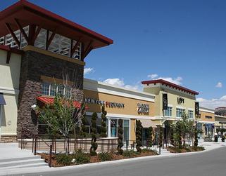 Summit Sierra Shopping Center Asks Reno for New Deal | KUNR