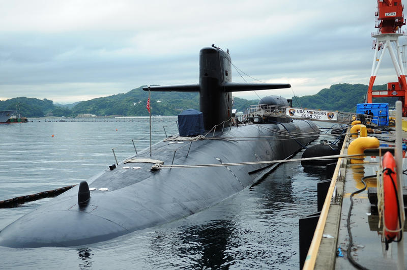 kitsap submarine first to allow enlisted females on board