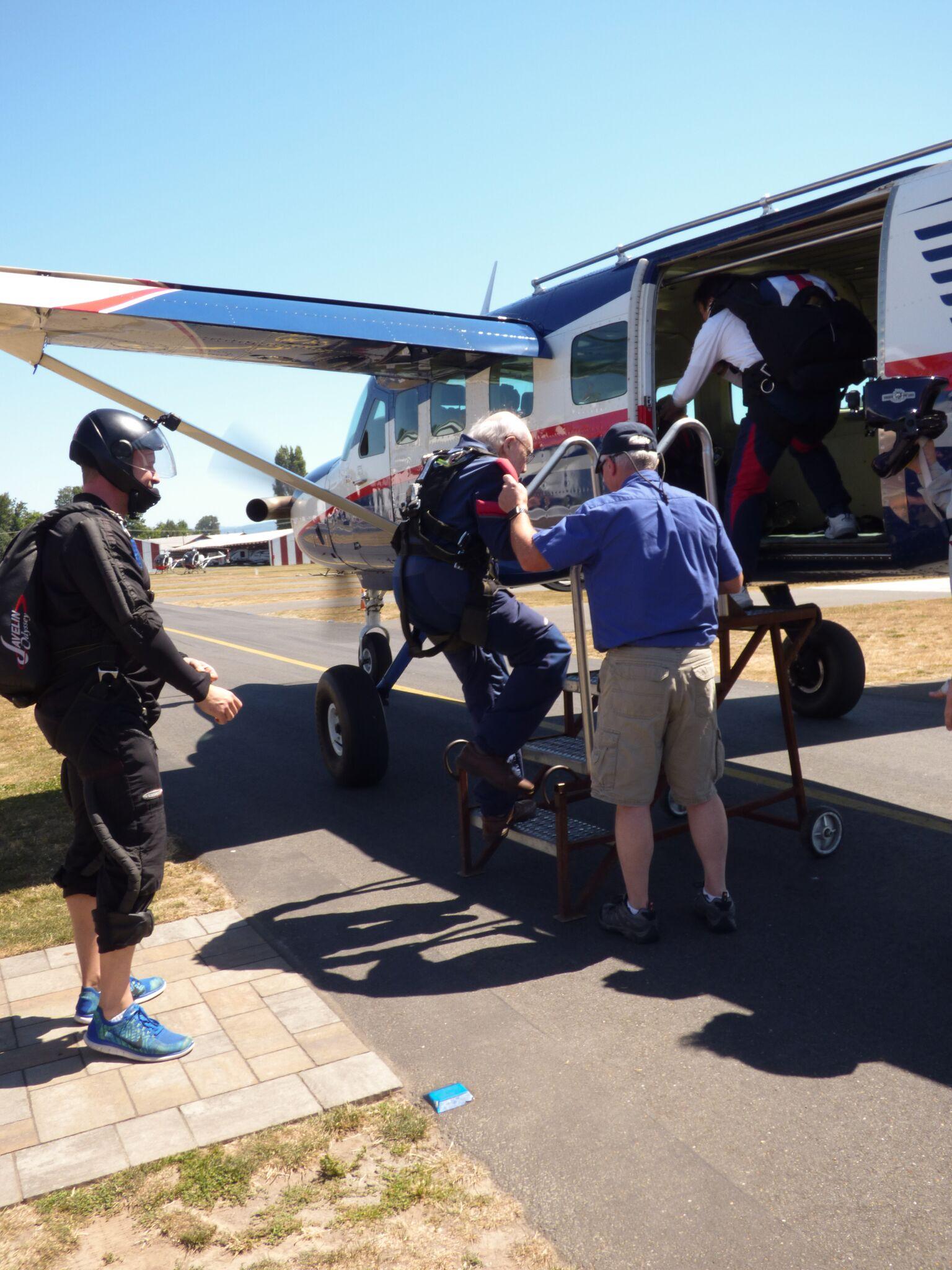 stuart williamson boarding the plane