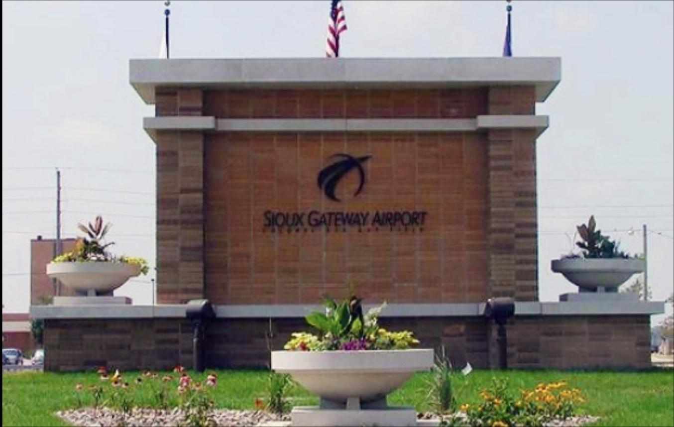 sioux city airport military