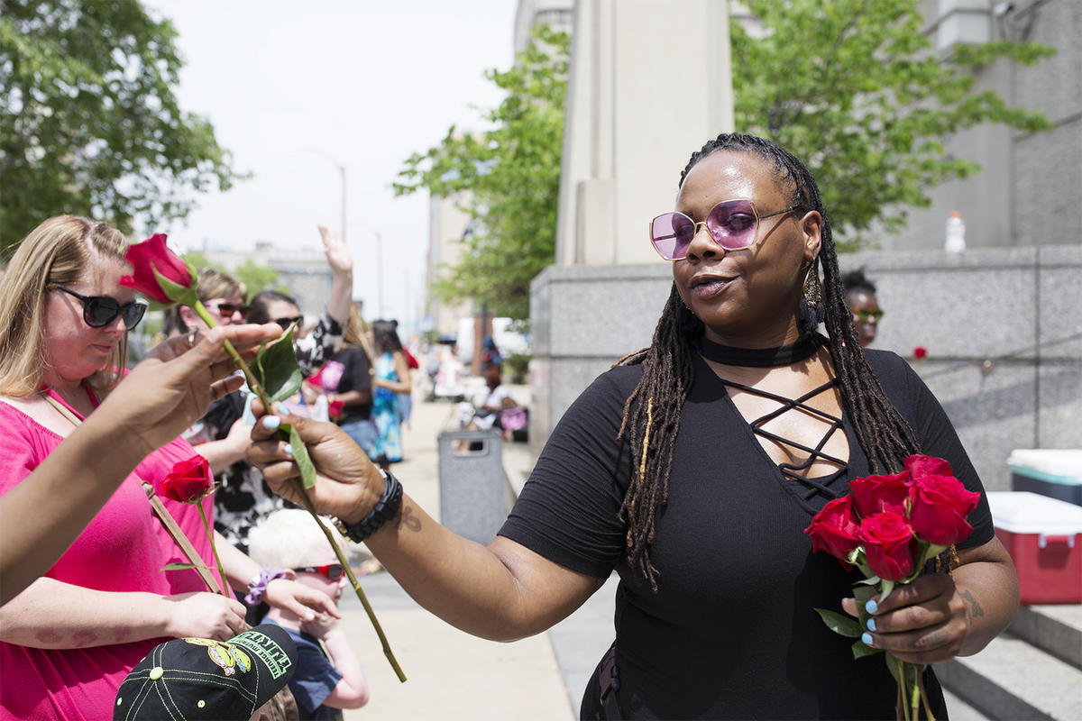 Home for Mother's Day St. Louis activists bail out AfricanAmerican