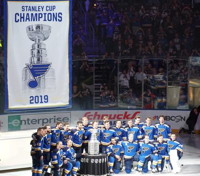 St Louis Blues Raise Stanley Cup Championship Banner St Louis