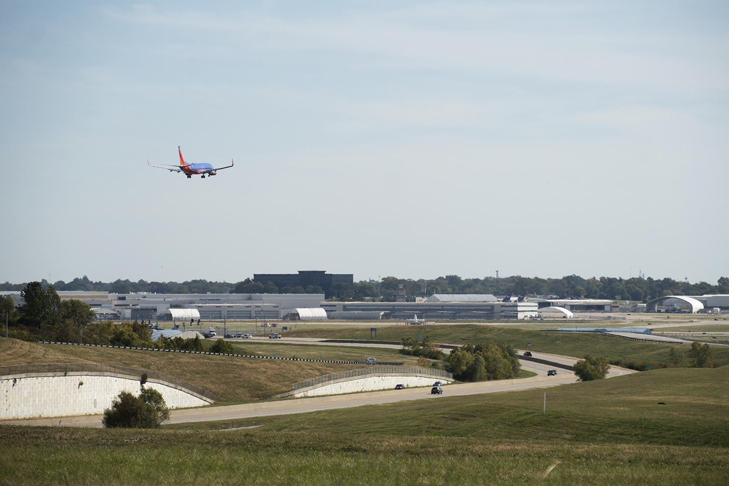 Mayors Near Lambert Airport Want Answers About Privatization | St. Louis Public Radio