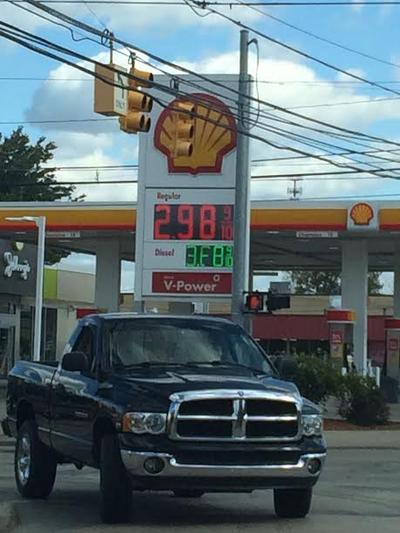 Grand Rapids Gas Prices >> What S Behind The Lower Gas Prices In Michigan Michigan Radio Grand Rapids Gas Prices >> What S Behind The Lower Gas Prices In Michigan Michigan Radio