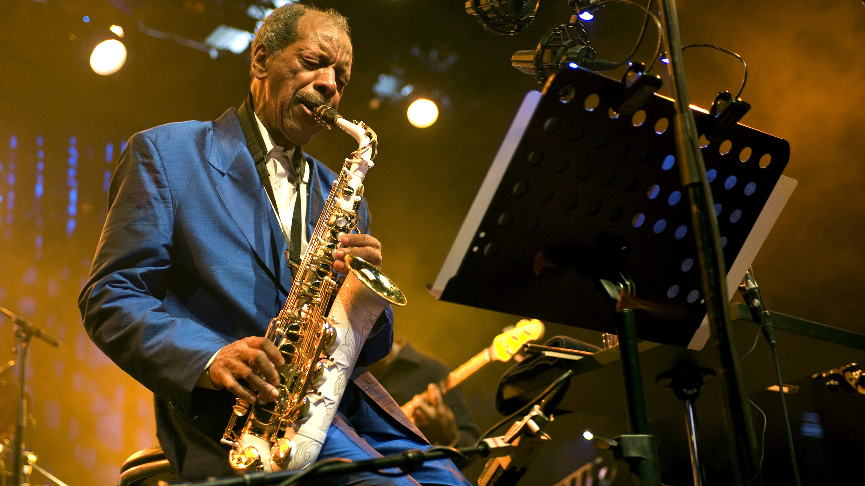 Ornette Coleman playing a Selmer Mark VI low A Eb alto. Factory white ...