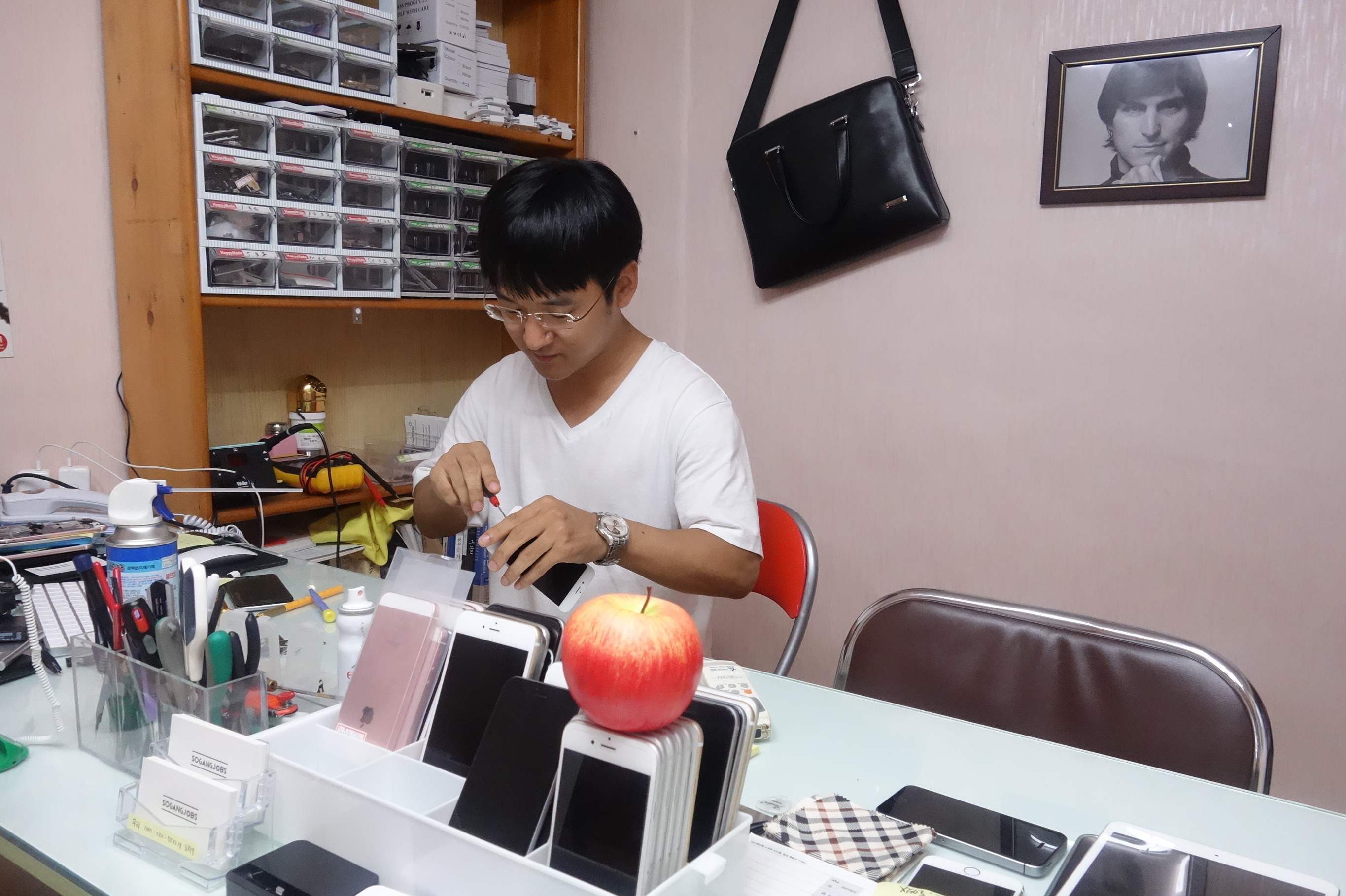 How Steve Jobs Helped This North Korean Defector Think Different