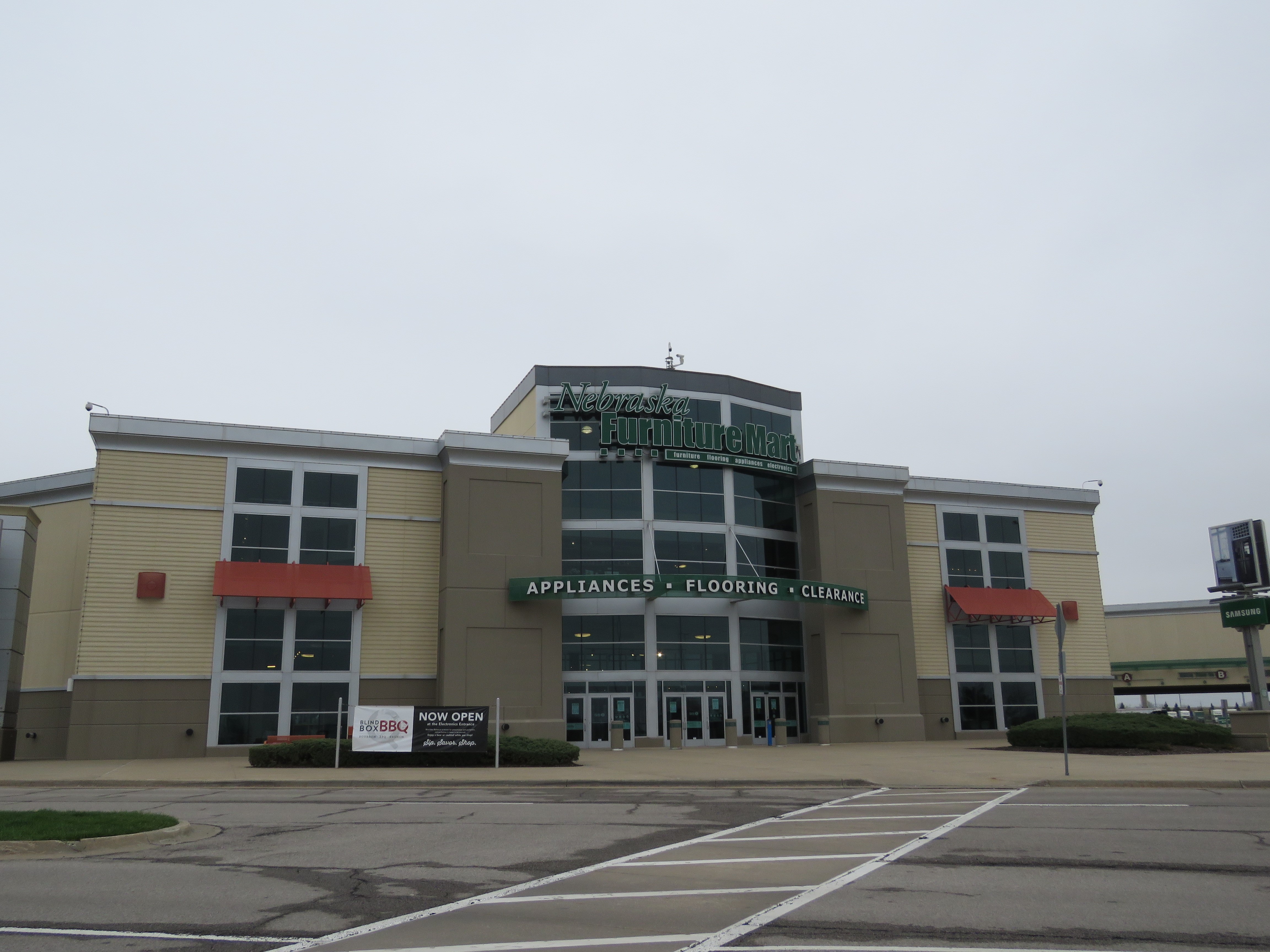 Nebraska Furniture Mart Warehouse In Kansas City Kansas To Stay