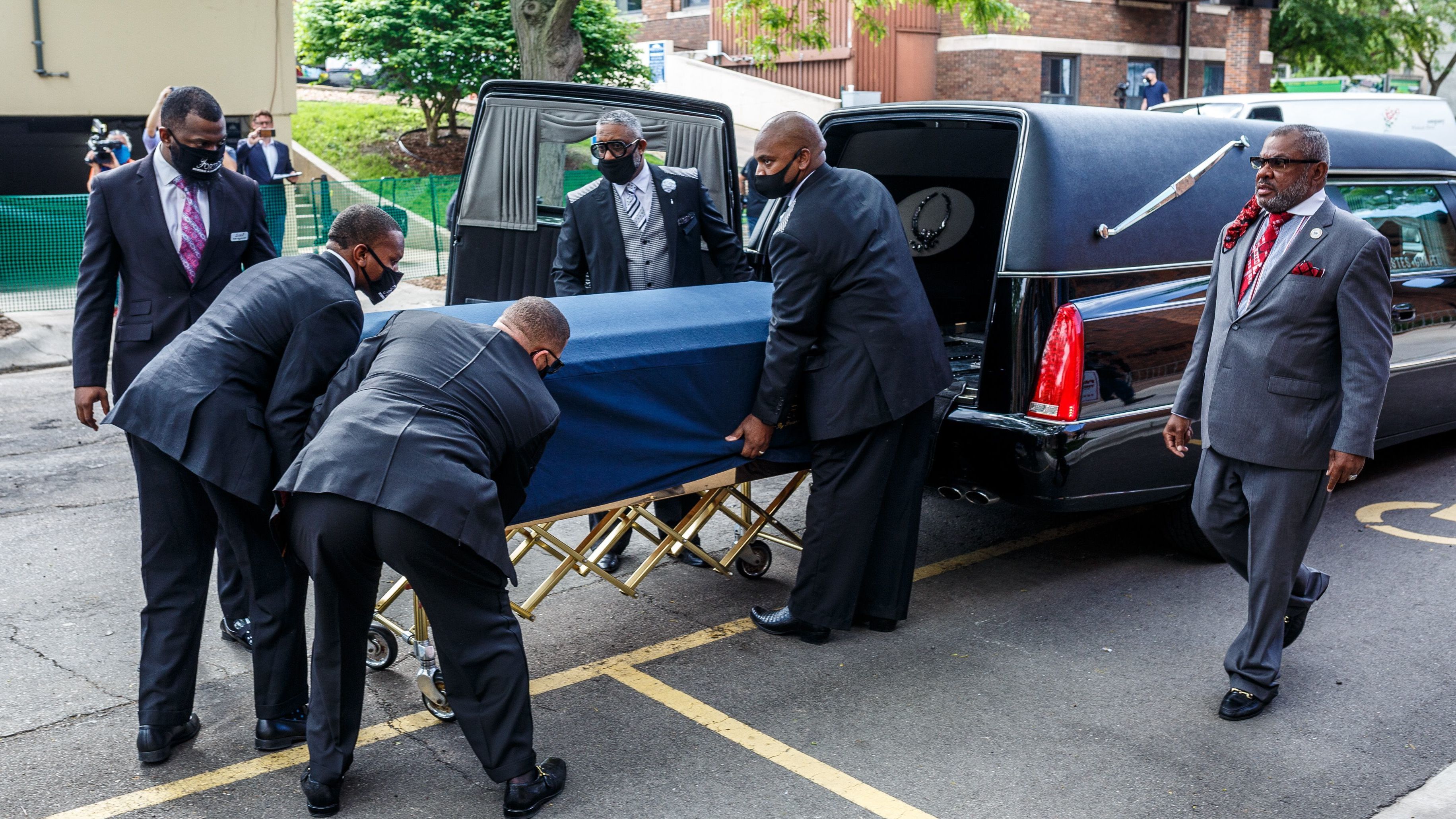 Hundreds Expected At Memorial For George Floyd After Days Of ...