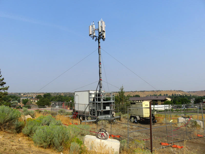 Wireless Carriers Deploy 'Cell on Wheels' To Boost Coverage In Eclipse
